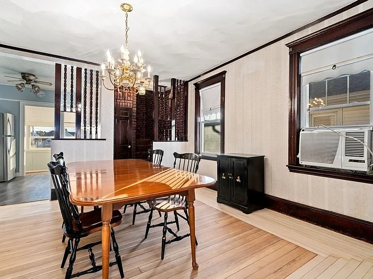 14 Windsor Rd #2 — Photo 9