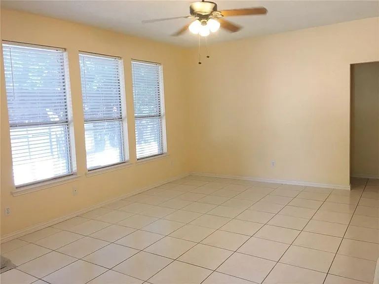 4212 Park Village Ct — Photo 6
