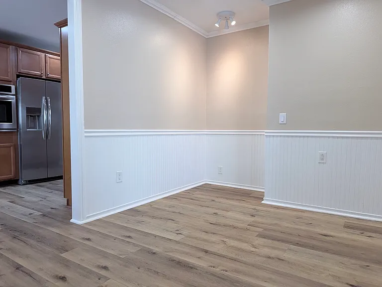 3082 Thurin Ave — Photo 6