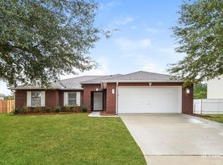 86888 Cartesian Pointe Dr, Yulee, FL 32097