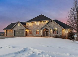 20951 Prairie Hills Ln, Prior Lake, MN 55372