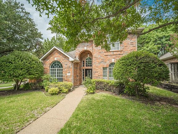 2nd image of 2121 Brugge Ct