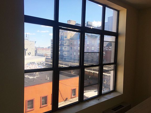 5th image of 15 Lawton St APT 30