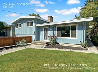 2516 NE 95th St, Seattle, WA 98115