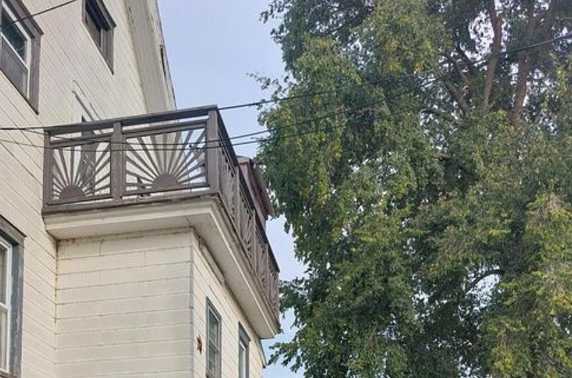 1st image of 109 Lake Ave #2