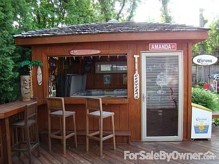 Dining Area
						:
						Maple hardwood floors, faces east, view of tree lined private backyard