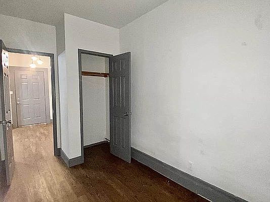 5th image of 1932 Pacific St #2C