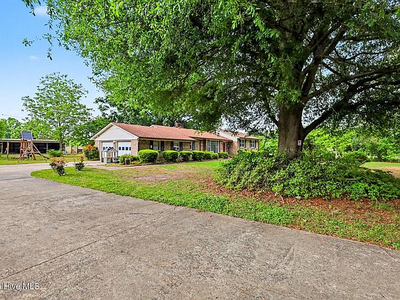 3rd image of 875 Wynn Road