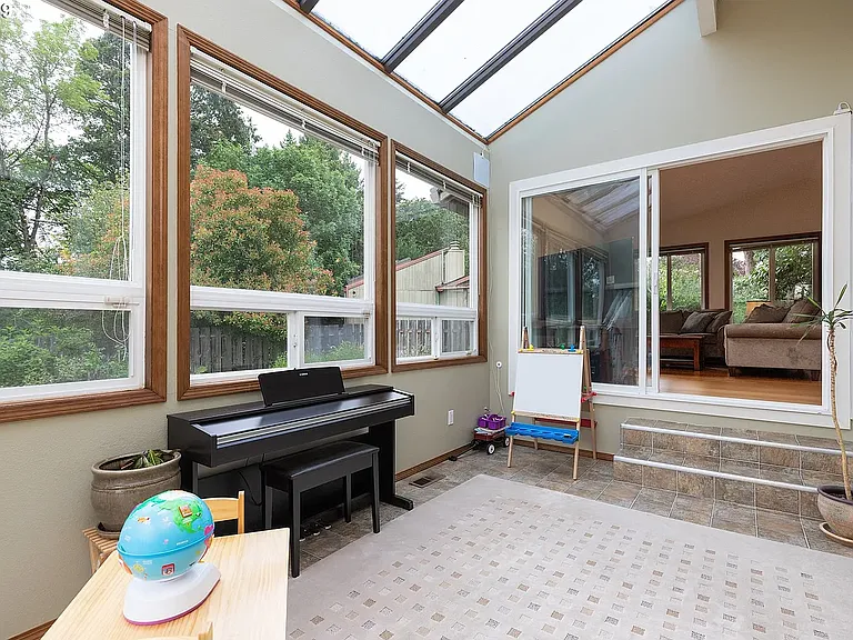 8061 SW 160th Ave — Photo 10