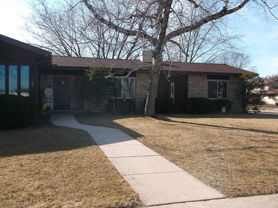 1st image of 140 Evans Dr