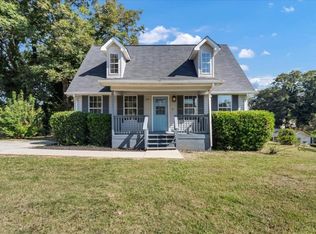 737 Carlton St SE, Gainesville, GA 30501