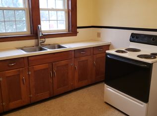 123 N Main St #D, South Deerfield, MA 01373