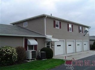 936 Canterbury Ln, Salem, OH 44460
