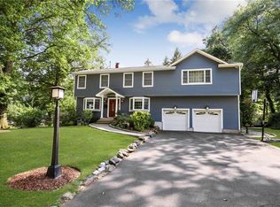 8 Marion Ct, New City, NY 10956