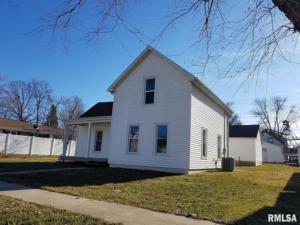 1st image of 106 E Cypress St