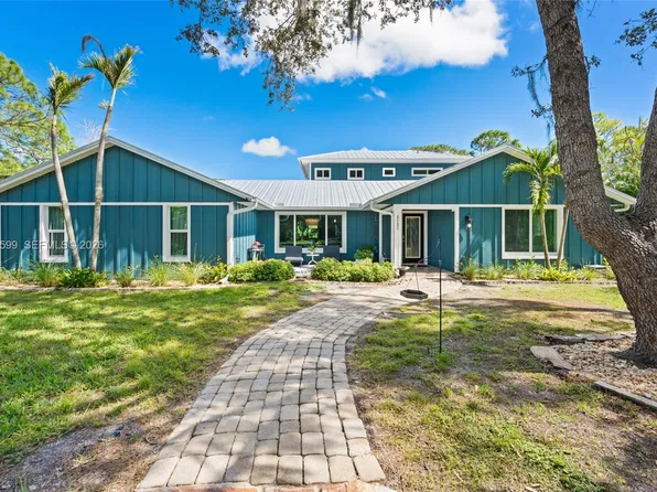 2121 SW Racquet Club Dr, Palm City, FL 34990