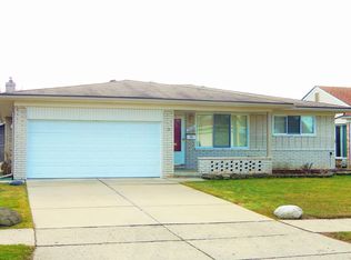 13130 Boca Grande Dr, Sterling Heights, MI
