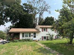 2 Cherry Ln, Elkton, MD 21921