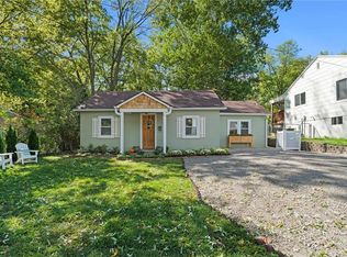 416 N Fairview Ave, Liberty, MO 64068