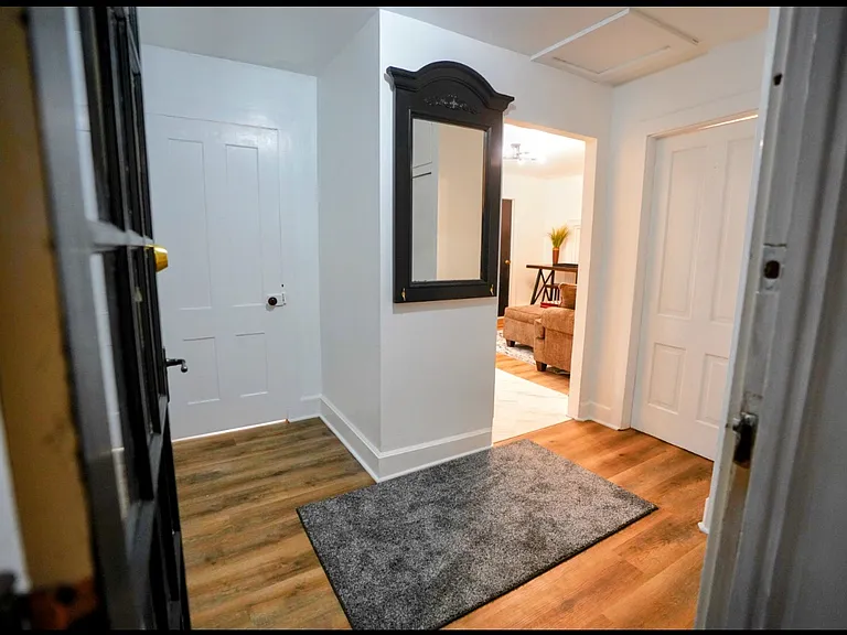 170 E 2nd St #2 — Photo 3
