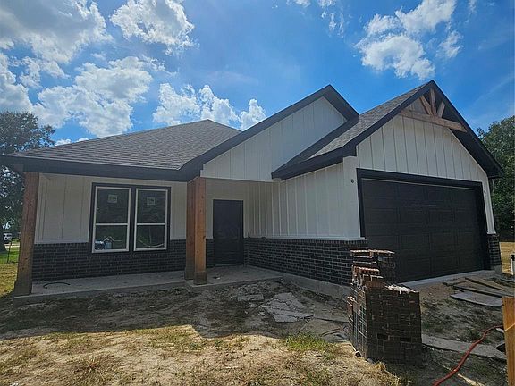 4th image of 1303 Red Fox Dr