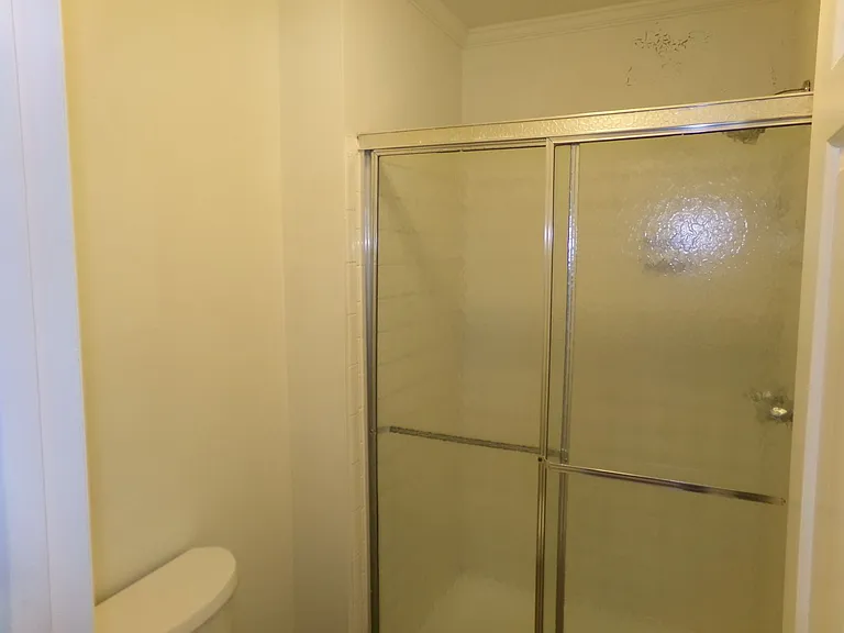 3915 B Valley Ct — Photo 16