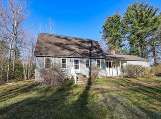 3 Hitching Post Ln, Bedford, NH 03110