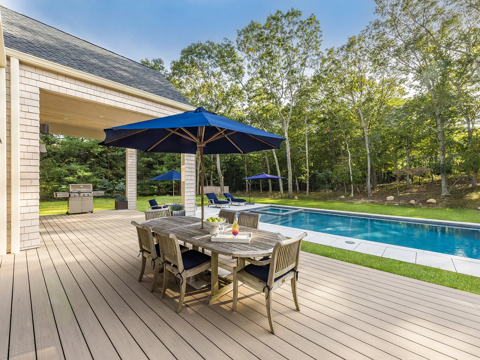 New Contemporary Luxury Rental in East Hampton — Photo 3