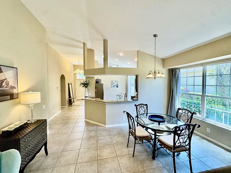 7330 Kensington Ct — Photo 17