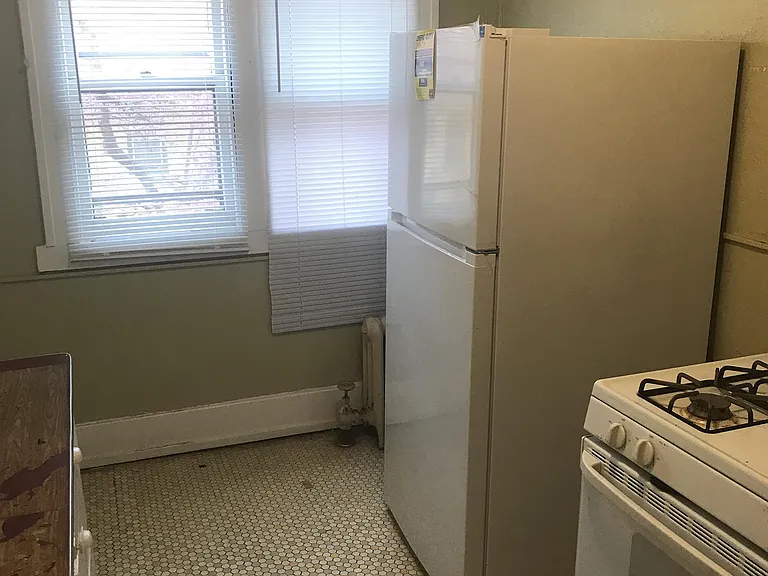 2500 Kingman Blvd — Photo 1