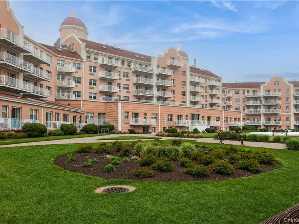 2 Richmond Road #6F, Lido Beach, NY 11561