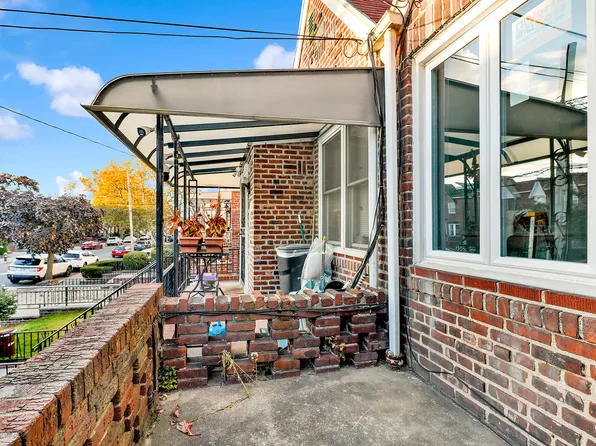 2065 East 38th Street image 2 of 26