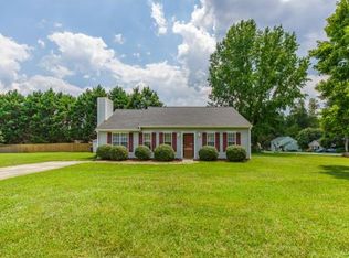 2 Blake Ct, Durham, NC 27712