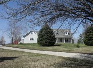 8359 Fosnaugh School Rd SW, Stoutsville, OH 43154