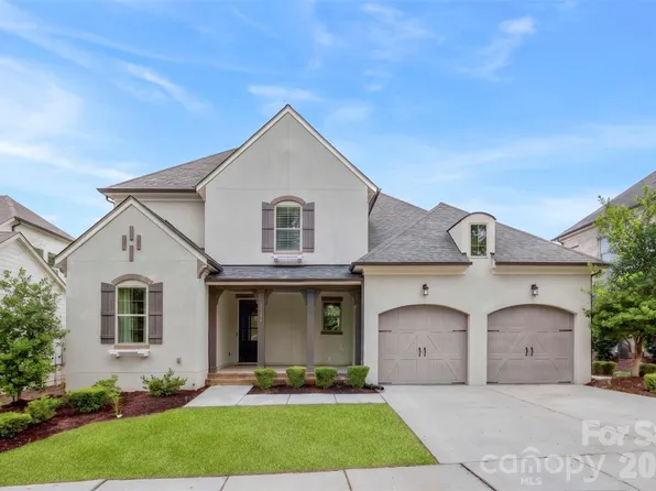 8624 Robbins Crescent Dr, Cornelius, NC 28031