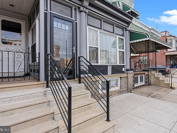 3rd image of 4425 Richmond St