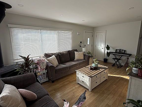 5th image of 99 Marlborough Rd