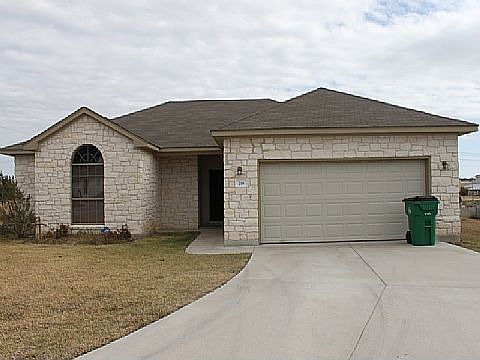 2nd image of 218 Cailin Ct