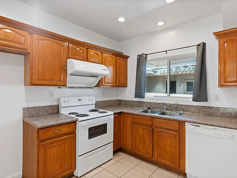 421 S Garfield Ave #79 — Photo 7