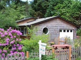 664 N Laurel St, Cannon Beach, OR 97110