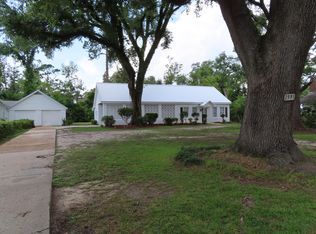 2991 Russ St, Marianna, FL 32446