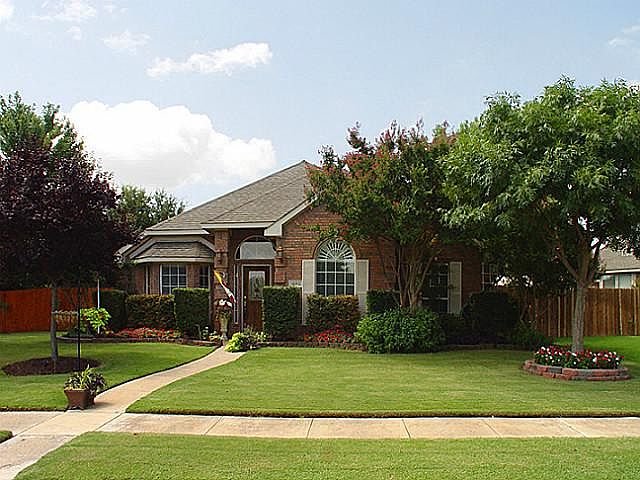 1st image of 10711 Sweetwater Dr