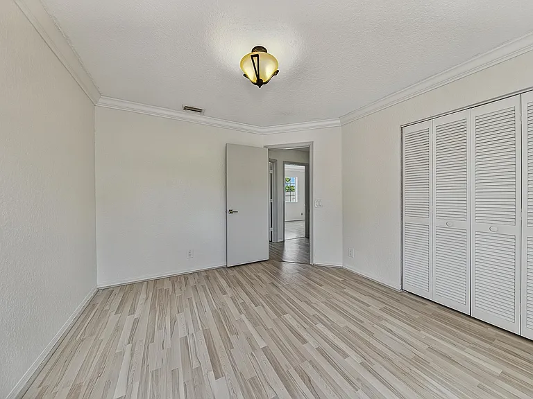 4583 NW 7th Pl — Photo 37