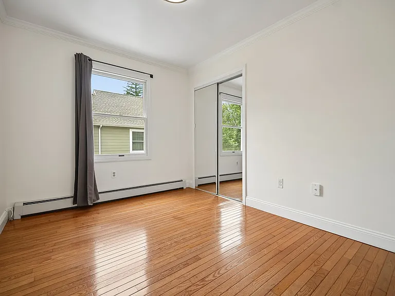 66 W Hobart Gap Rd — Photo 24
