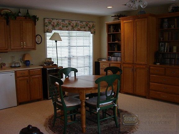 3rd image of 2818 Cypress Dr