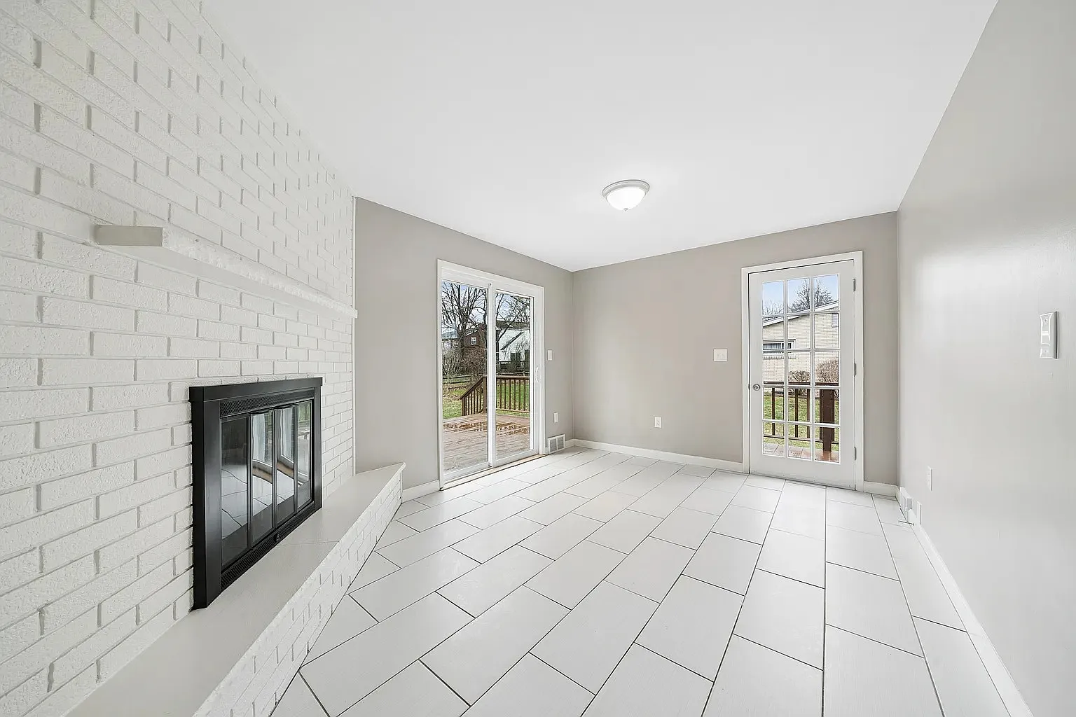 4 bed, 2.5 bath, $3,000 — Photo 4