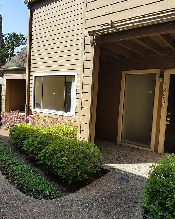 1st image of 12869 Briarwest Cir