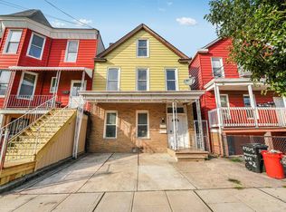 412 11th St, Union City, NJ 07087