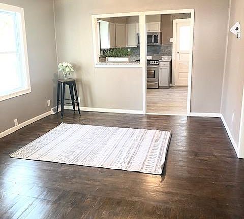 5th image of 4720 Craig Ln