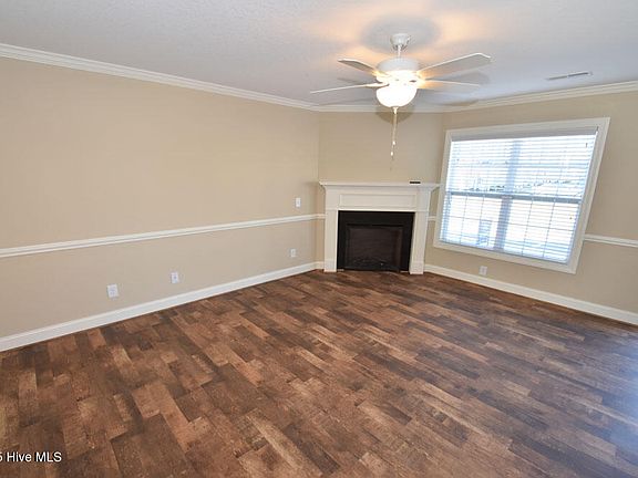 3rd image of 120 Chandler Dr APT B